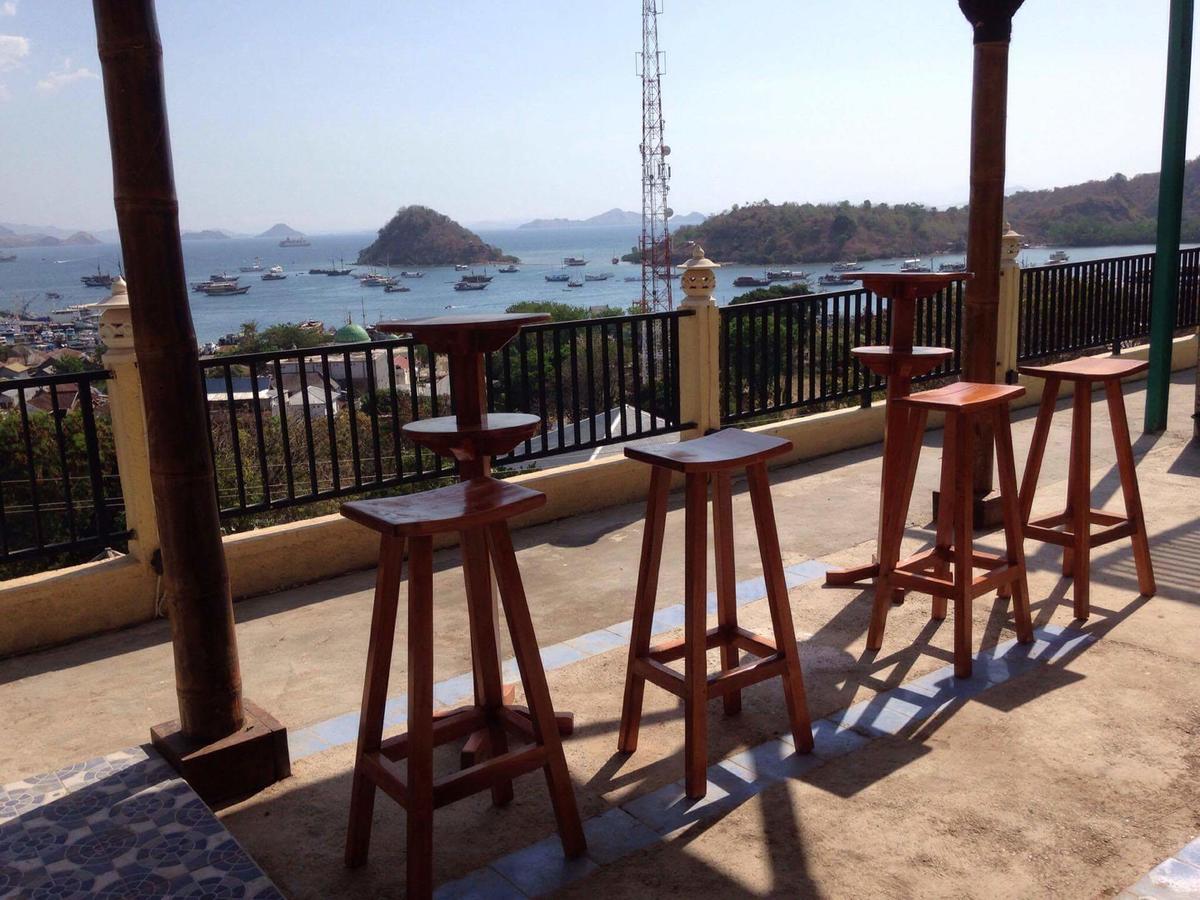 Mawar Hotel Labuan Bajo Exterior photo