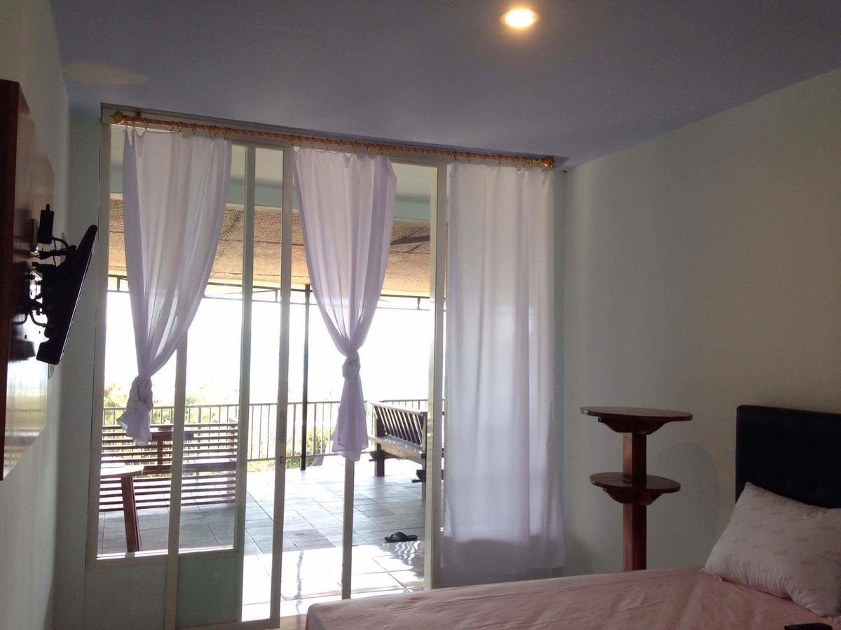 Mawar Hotel Labuan Bajo Exterior photo